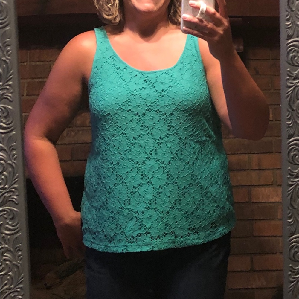 GAP turquoise eyelet tank XL